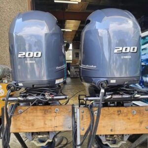 Twin Yamaha F200hp 4 stroke. 2021 electric controls